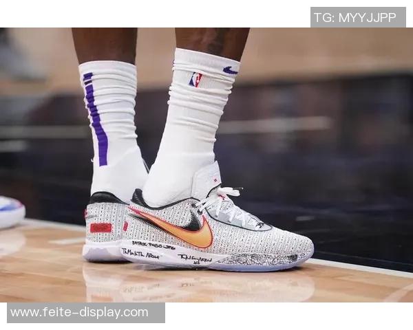 足球鞋测评球星上脚实测 看明星球员如何挑选顶级战靴 足球鞋测评球星上脚实测 看明星球员如何挑选顶级战靴