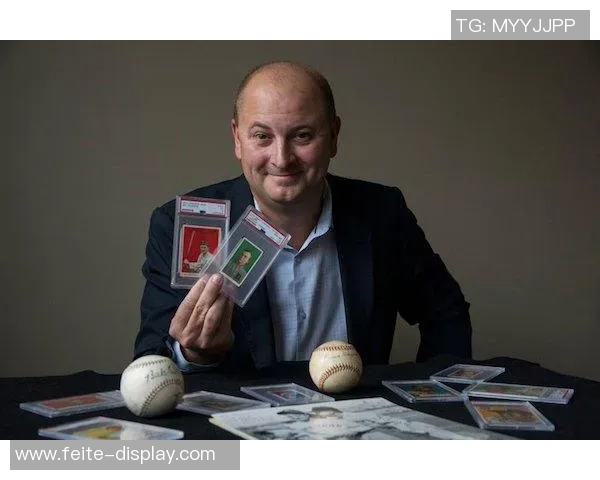 球星卡大盒足球收藏盛宴开盒体验分享与珍稀卡片亮点解析 球星卡大盒足球收藏盛宴开盒体验分享与珍稀卡片亮点解析