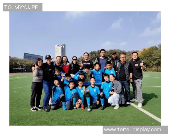 足球巨星助力高考学子勇往直前激励拼搏精神成就未来梦想 足球巨星助力高考学子勇往直前激励拼搏精神成就未来梦想