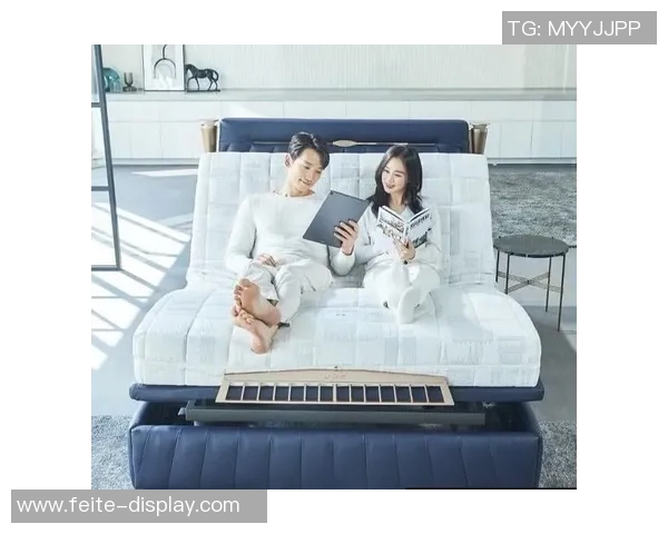 足球巨星与女明星时尚搭配揭秘完美演绎星光魅力与运动风采